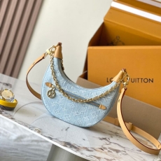 Louis Vuitton Hobo Bags